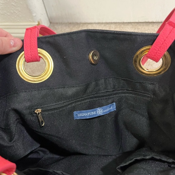 Avon Signature Weekend Floral Appliqué Tote Tag - Picture 7 of 9